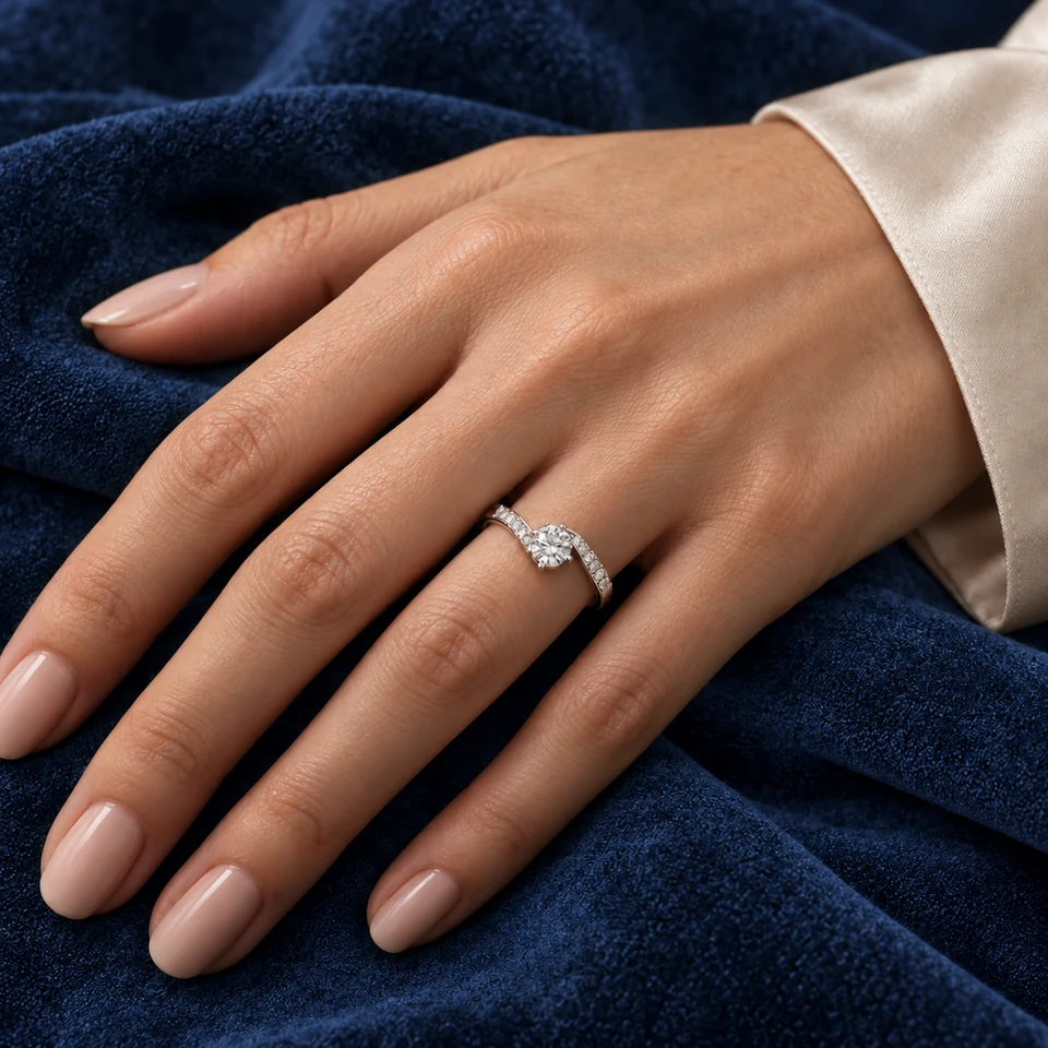 Recarlo Anniversary Solitaire worn on the ring finger